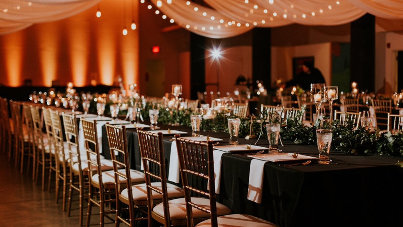 Season’s Meetings: Celebrate in Toledo with Unforgettable Venues & Local Gifts